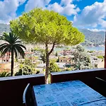 La Loggia Sul Mare