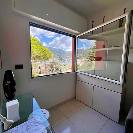 Apartment La Loggia Sul Mare *